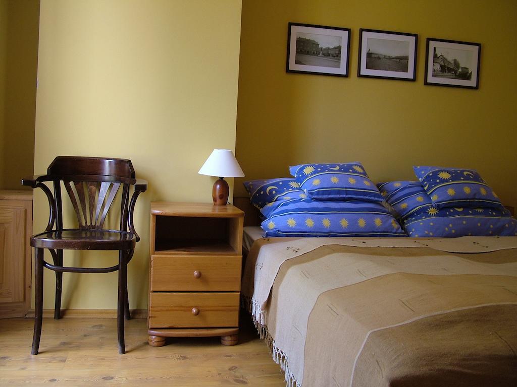 Gimi Vendeghaz Hotel Baja Room photo